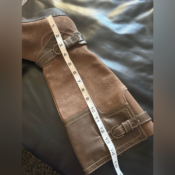 Clarks ⚜️ Brown Sueded Leather Boots - Picture 6 of 8